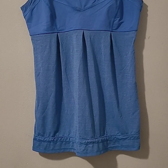 Lululemon Run Tame Me Porcelain Blue Women's 8 Tank Top Yoga Exercise Jogging - Picture 4 of 12